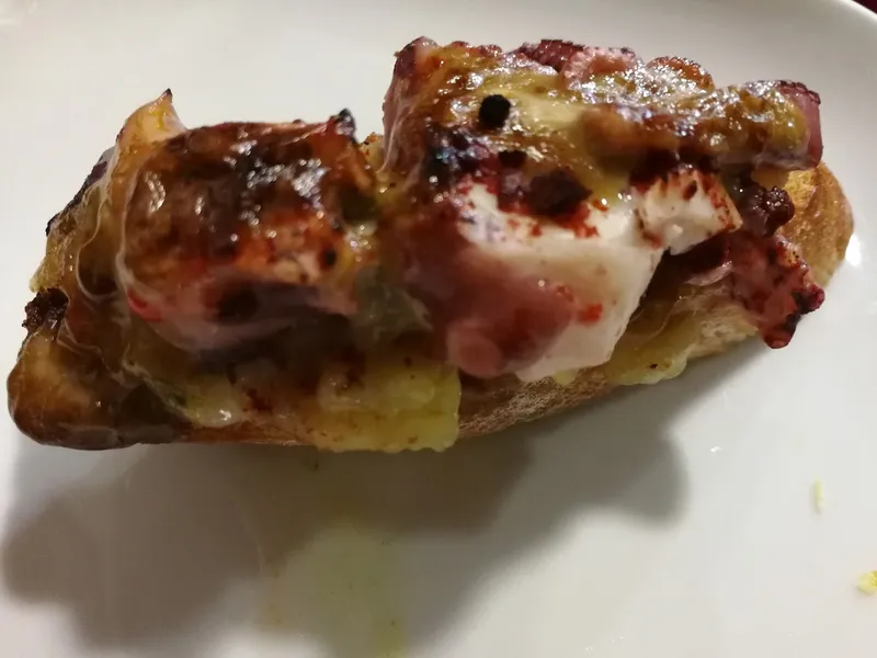 Restaurante pizzeria El Tubo