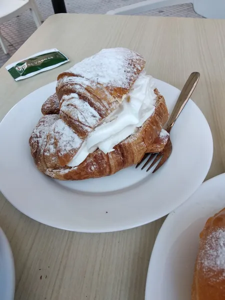 Pastelería Cafetería Forno Portugues