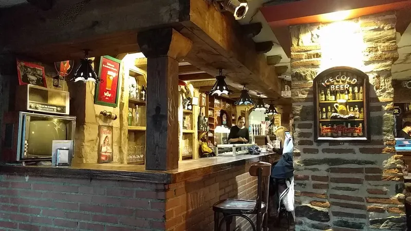 Cervecería Las Cavas del Champán