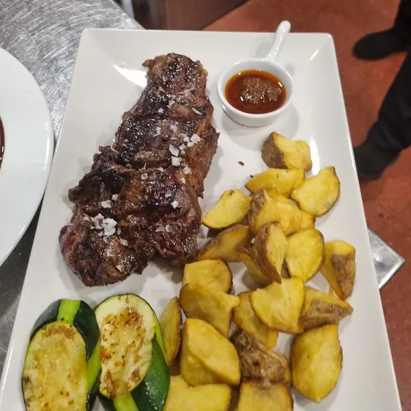 La Tasca - parrilla de carbón