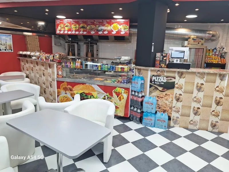 AMAN DONER KEBAB Y PIZZERIA 100%Halal Comidas