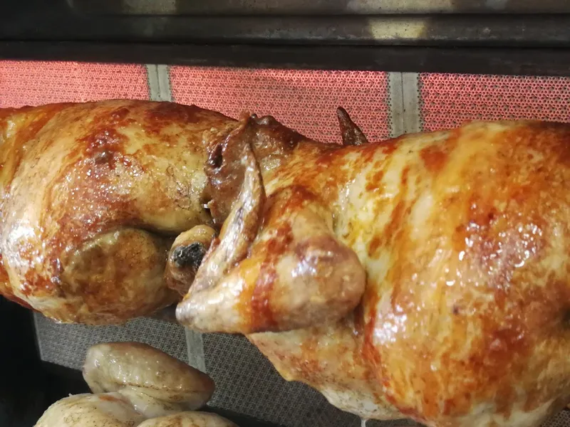 Asador de pollos Juncal