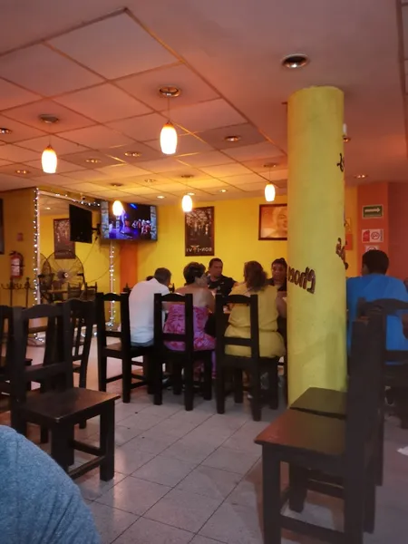 Taqueria Los Primos Av 11