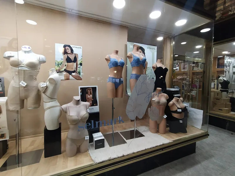 Moda Intima Estrella