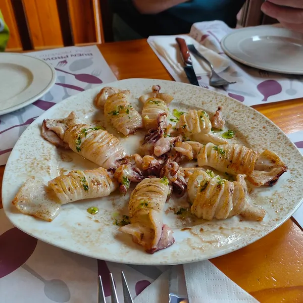 BAR LIDIA, Esmorzars, Tapes i Bon Café