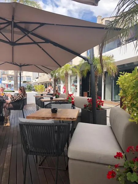 News Café