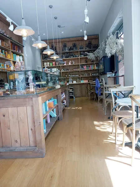Lanttonia Cafe & Bakery