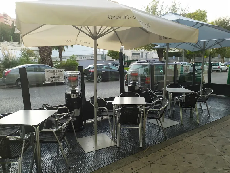 Cafetería y Bocatería L' Ana