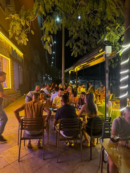 Cafetería Encanto Bakery