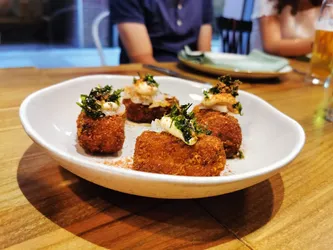 Los 18 croquetas de Elche
