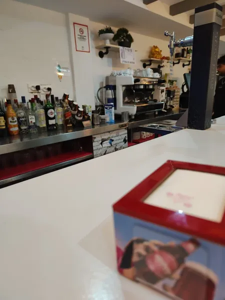 Café Bar Jin Ding