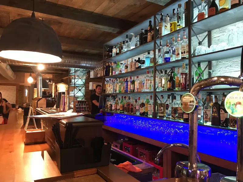 Capitán Amargo Craft Beer Bar