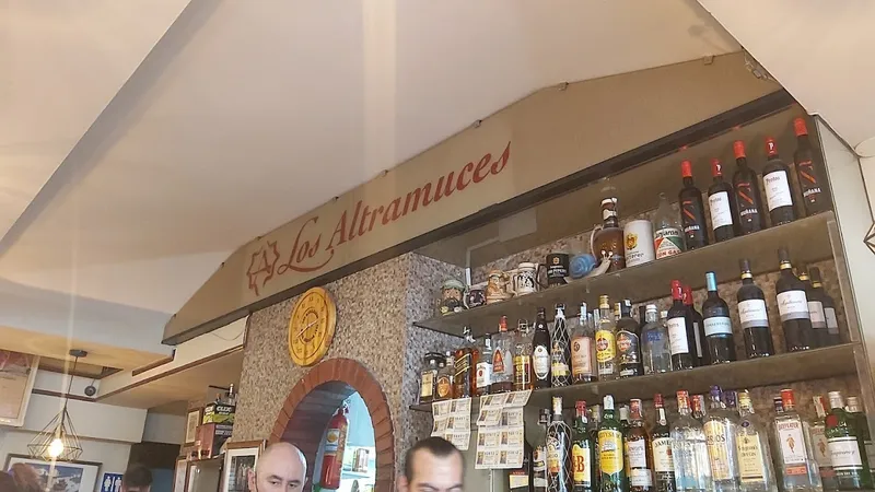 BAR LOS ALTRAMUCES