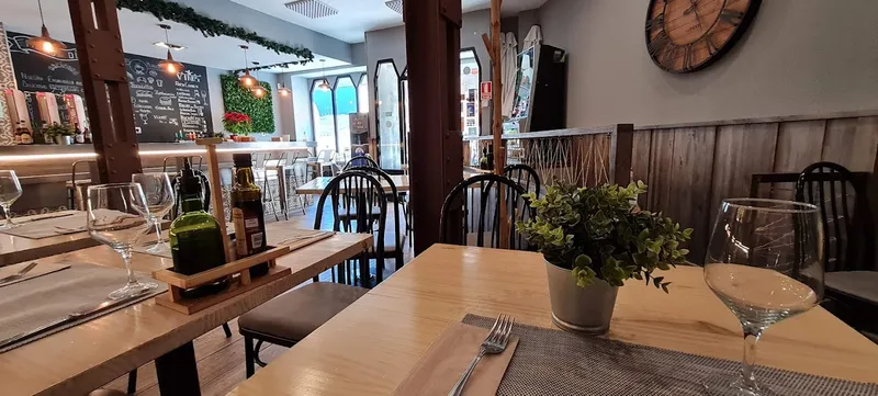 Cafeterìa Restaurante Vìa22