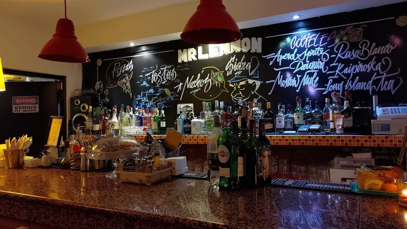 Mr.Lemmon bar