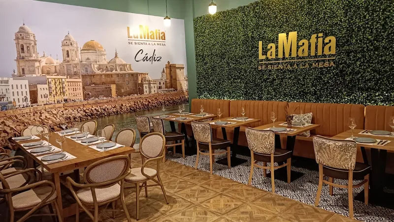 La Mafia se sienta a la mesa