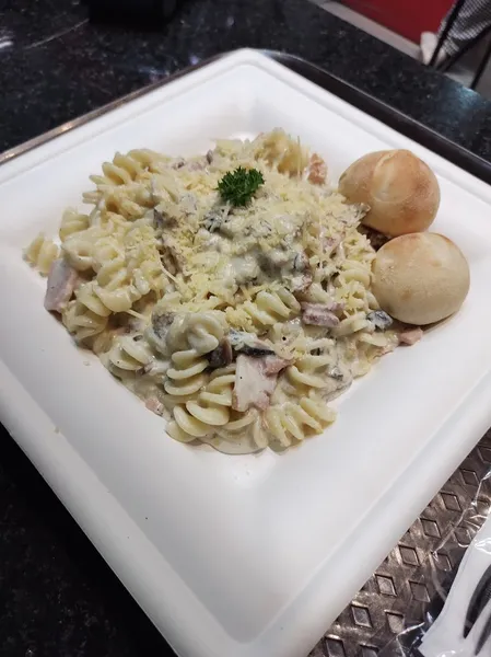 Salvator's Pizza & Pasta