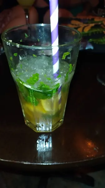 Pub YiYi'S
