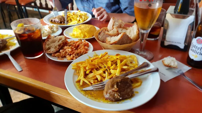 Café Bar Uni (A Coruña)