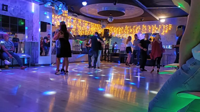 Discopub Dluxe local de Baile
