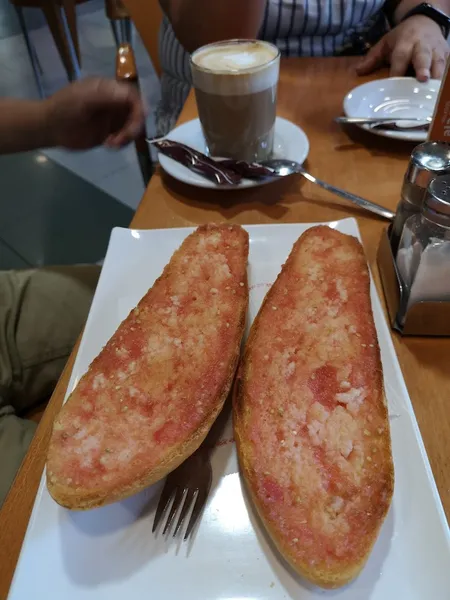 Cafetería Los Delfines