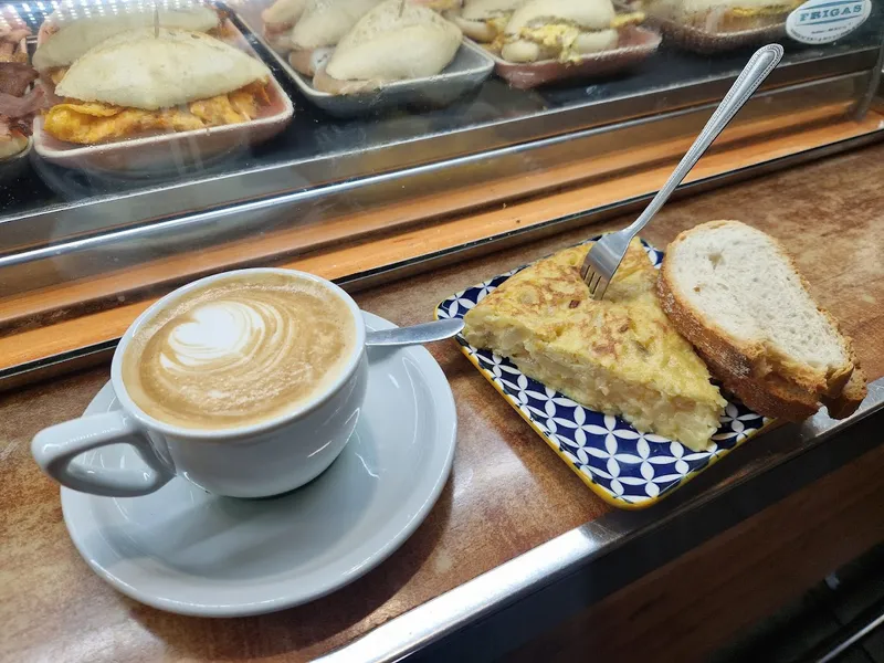 Bar Beniluz Tapas Variadas