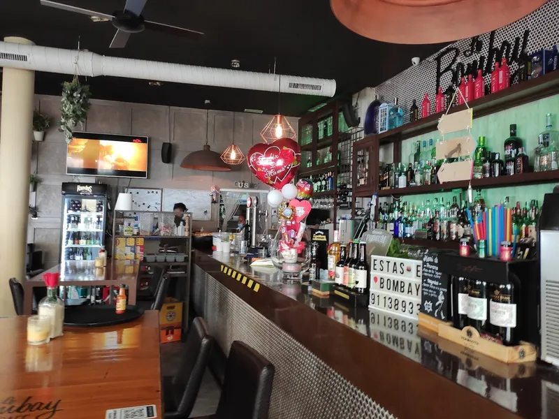 Le Bombay Cafe
