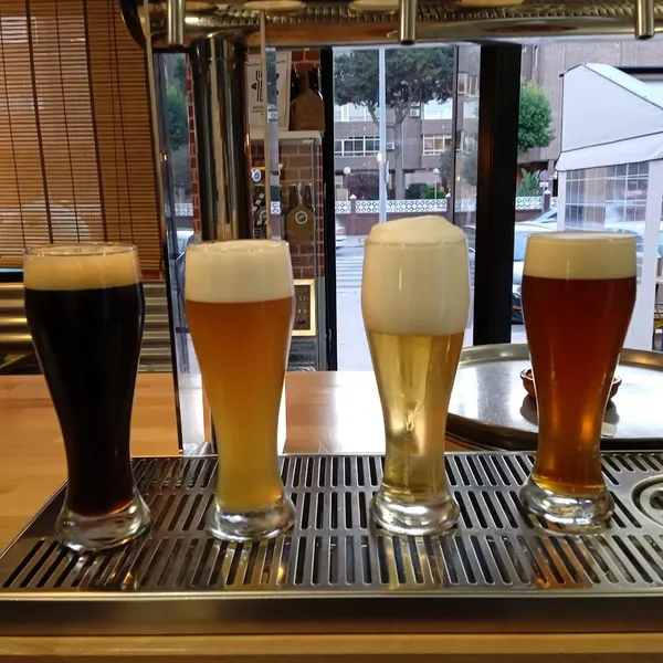 Gastrobar La Fábrica Brewpub