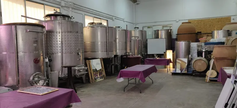 Bodegas Gratias. Familia y Viñedos
