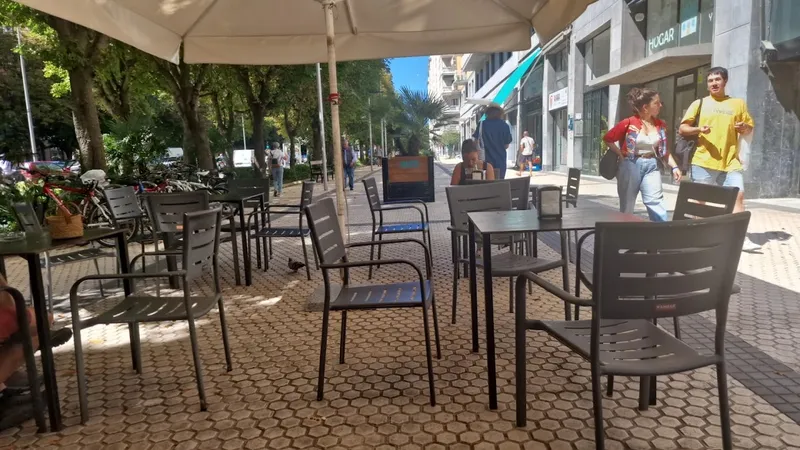 Coctelería Géminis