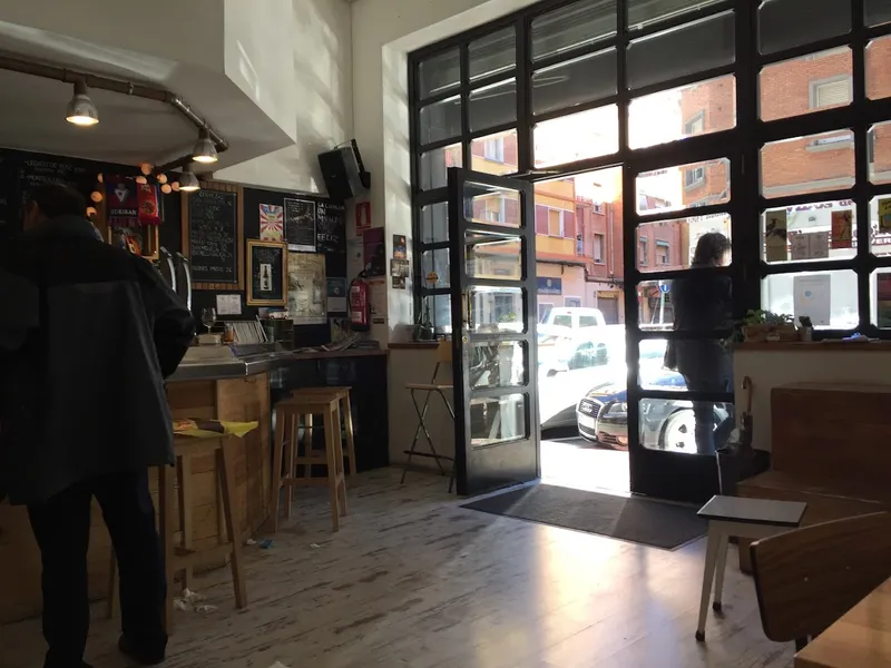 Barrio Bar