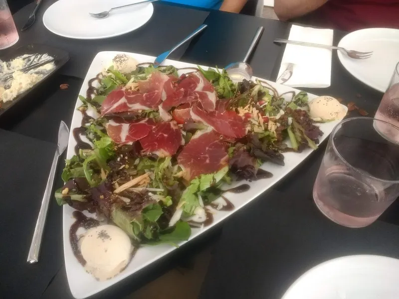 Meson Bodega DOMA