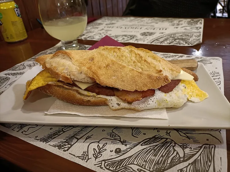 La Tasca Del Barrio