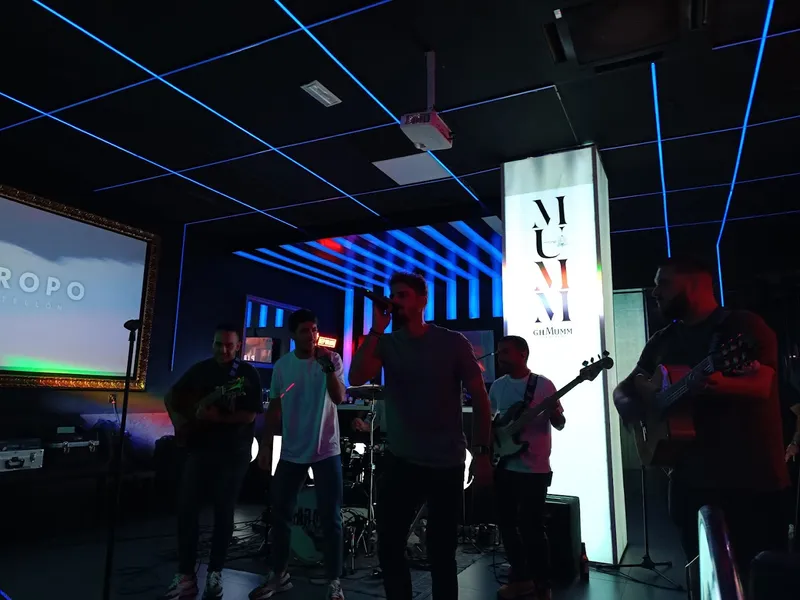 Le Club Music