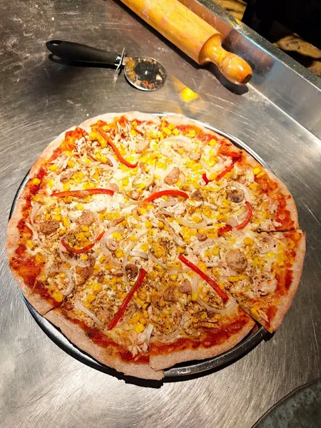 La Fantastica Restaurante Pizzeria
