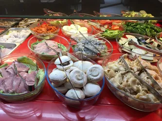Los 5 restaurantes Asiáticos de Barrio de La Orden Huelva