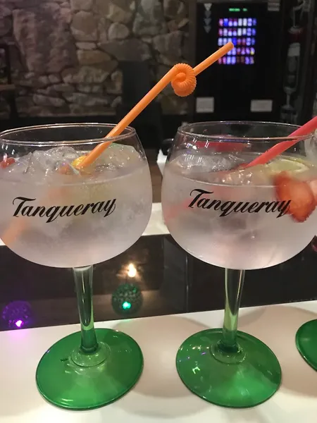 Traganits Music Club
