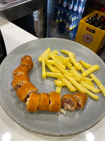 El Escondite