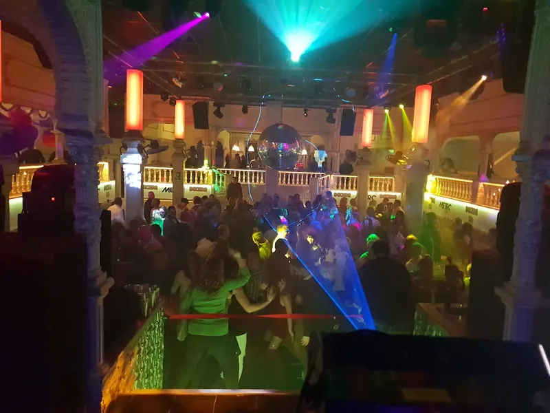 DISCOTECA DECADA 80 JEREZ