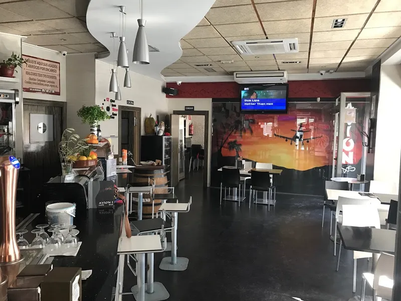 Bar Avión II