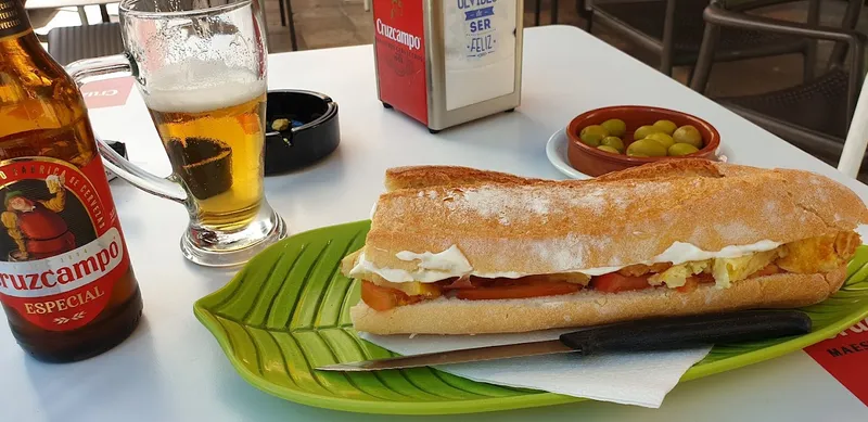 Titi'hs Café