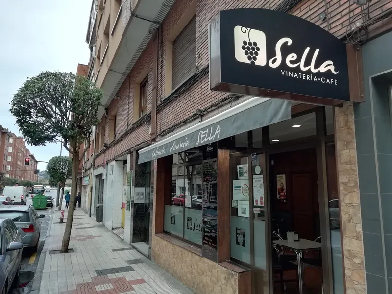 Cafetería Vinatería Sella