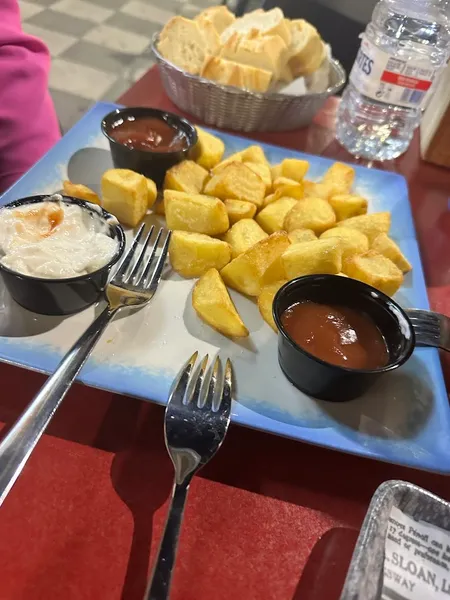 CAFÉ & TAPAS Caribe.