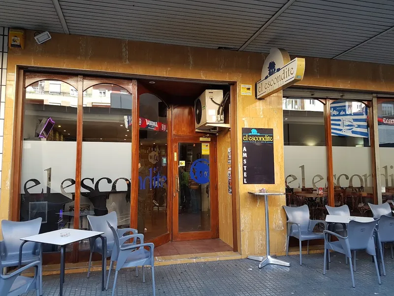 Café-Bar "El Escondite"