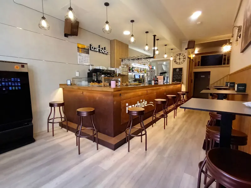 Bar Izarbide