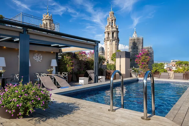 Duquesa Suites Landmark Hotel by Grup Duquessa