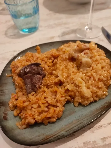 Restaurante Arroceria Entre Aguas. Marisco Fresco