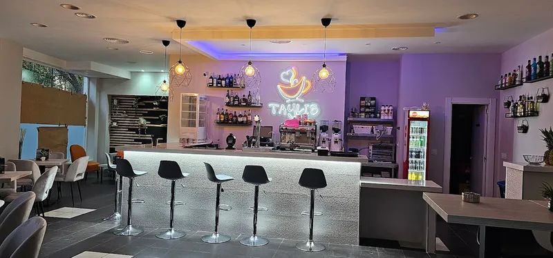 Café y Copas TAYLIS
