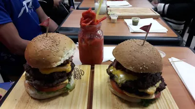 Los 8 Hamburguesas de Albarregas Mérida