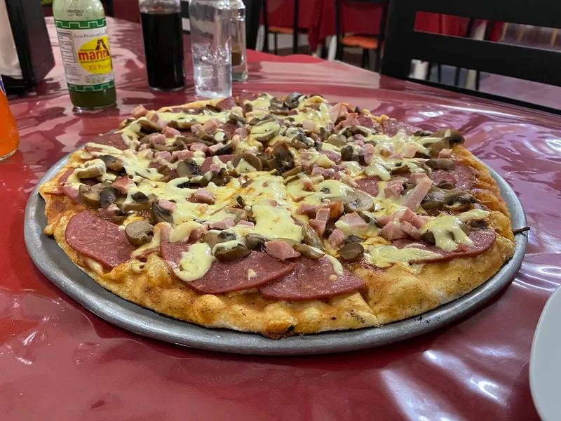Fausto's | Pizzeria